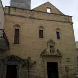 Di fronte a Santa Maria Annunziata sorgono la chiesa di Santa Maria della Croce e l'ex monastero omonimo